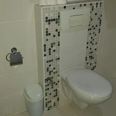Ada-1 Lejlighedshotel